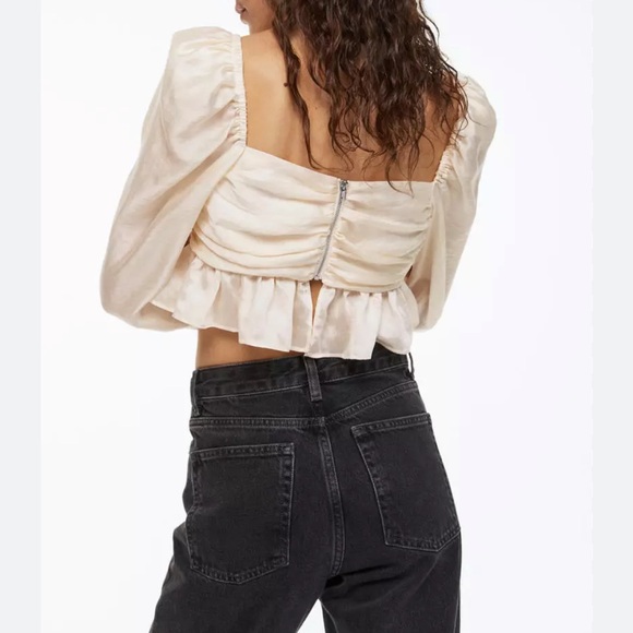 NWT CROPPED Puff Sleeve PEPLUM Top CHAMPAGNE SHEEN Blouse MEDIUM - Picture 5 of 9